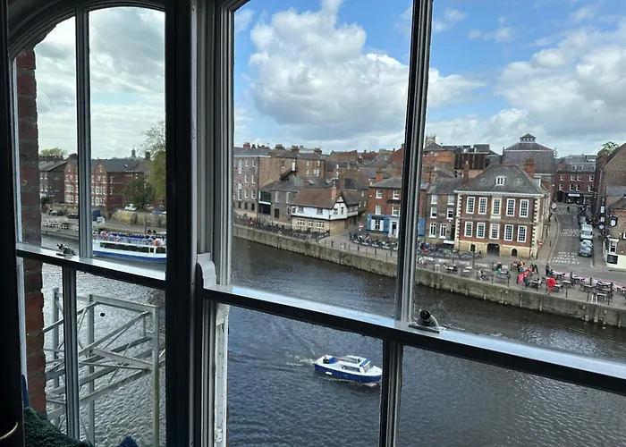 Loveyork Penthouse Riverside With Free Parking York